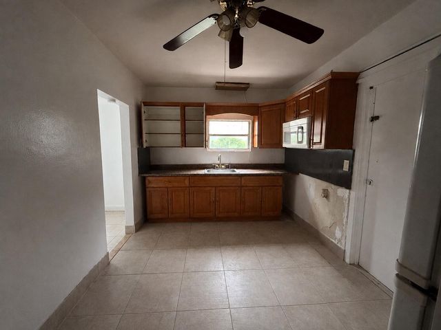 445 NE 163RD Street, Miami, FL 33162