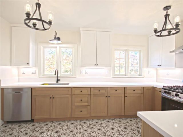 3265 Pine Street, Riverside, CA 92501
