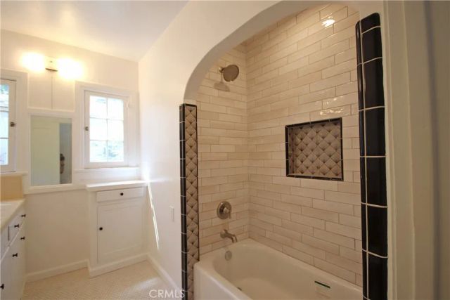 3265 Pine Street, Riverside, CA 92501