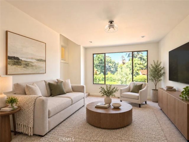3265 Pine Street, Riverside, CA 92501