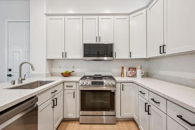 206 Everett Avenue, Palo Alto, CA 94301