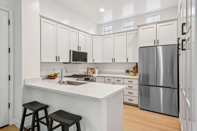 206 Everett Avenue, Palo Alto, CA 94301