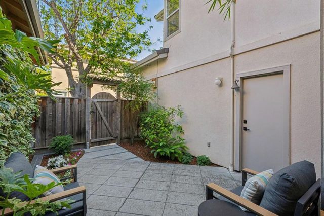 206 Everett Avenue, Palo Alto, CA 94301