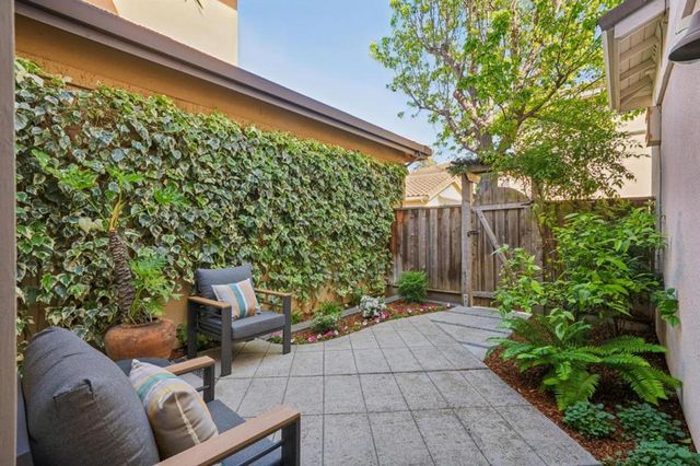 206 Everett Avenue, Palo Alto, CA 94301