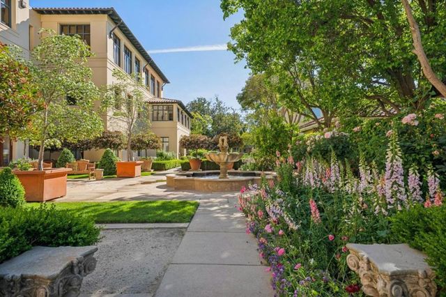 206 Everett Avenue, Palo Alto, CA 94301