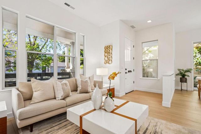 206 Everett Avenue, Palo Alto, CA 94301