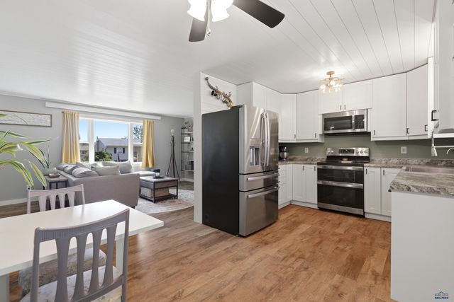 4415 PATRIOT LN, Rapid City, SD 57701