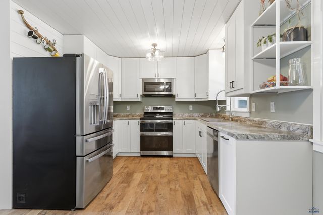 4415 PATRIOT LN, Rapid City, SD 57701