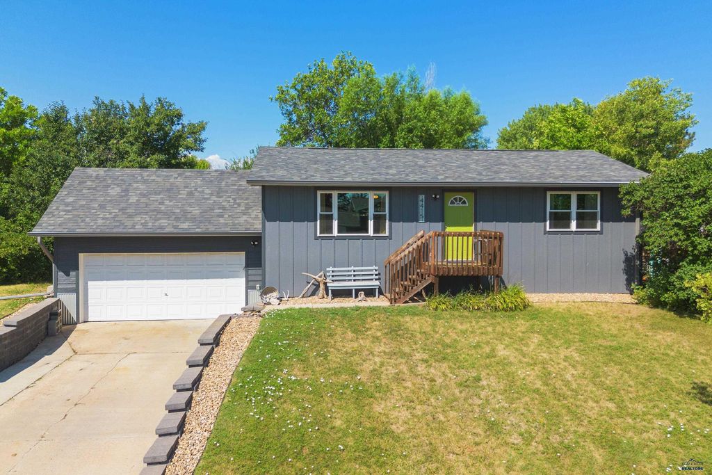 4415 PATRIOT LN, Rapid City, SD 57701