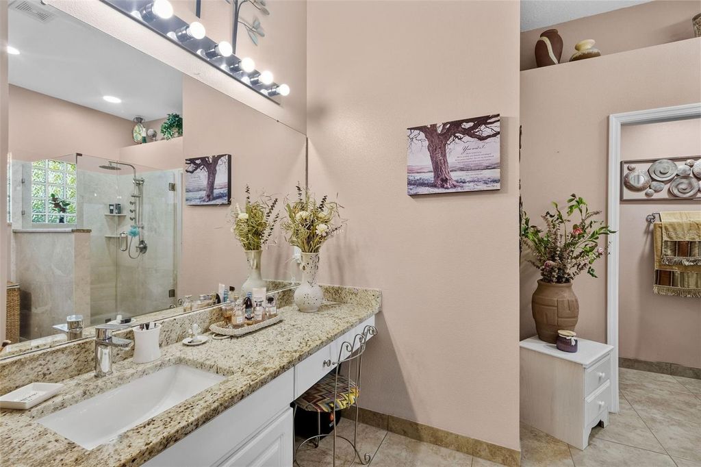 Image 34 of property listing at 11530 ANDY DRIVE, Riverview, FL 33569
