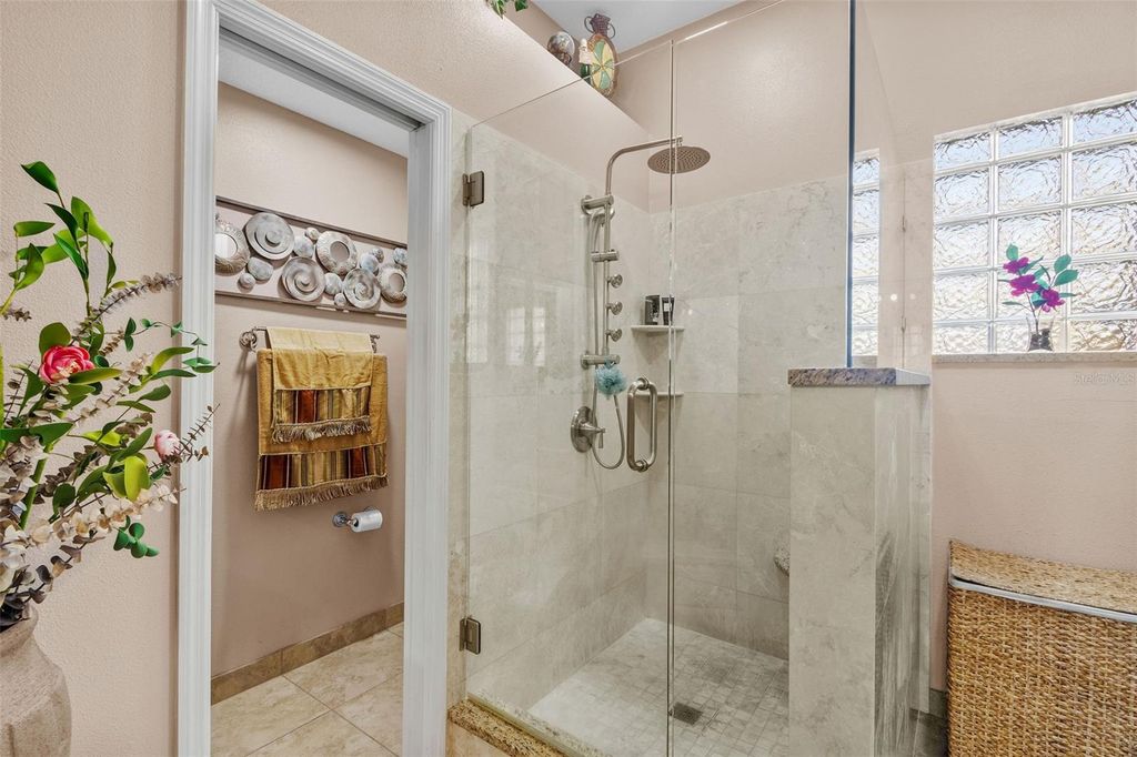 Image 35 of property listing at 11530 ANDY DRIVE, Riverview, FL 33569