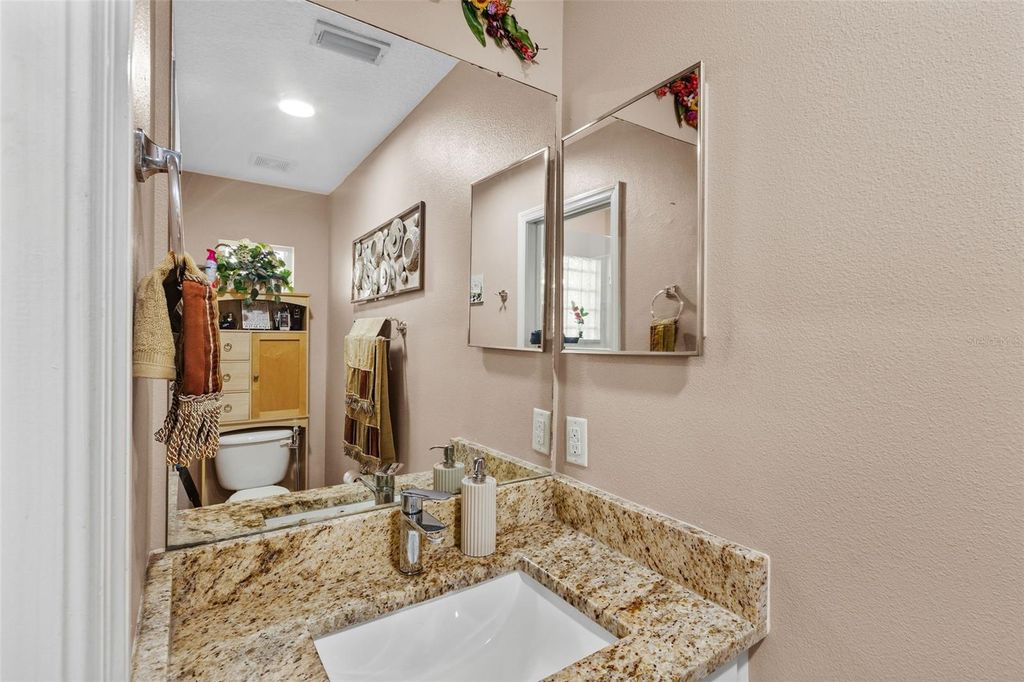 Image 36 of property listing at 11530 ANDY DRIVE, Riverview, FL 33569