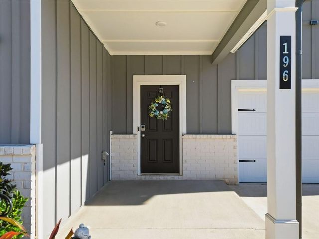 196 Summit Pointe Drive, Dallas, GA 30132