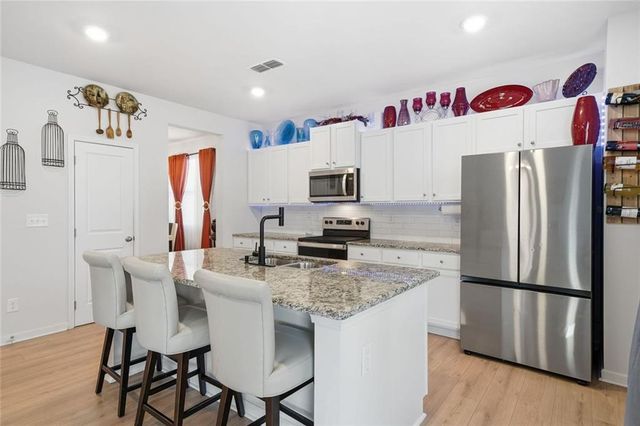 196 Summit Pointe Drive, Dallas, GA 30132