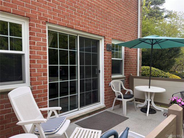18 Glen Hollow Drive F1, Holtsville, NY 11742