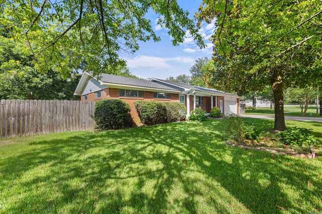 516 E Elm Street, Cabot, AR 72023