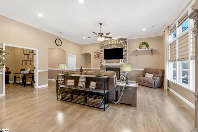 837 Ashton Ridge Road, Inman, SC 29349