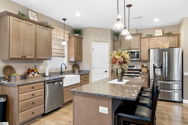 837 Ashton Ridge Road, Inman, SC 29349