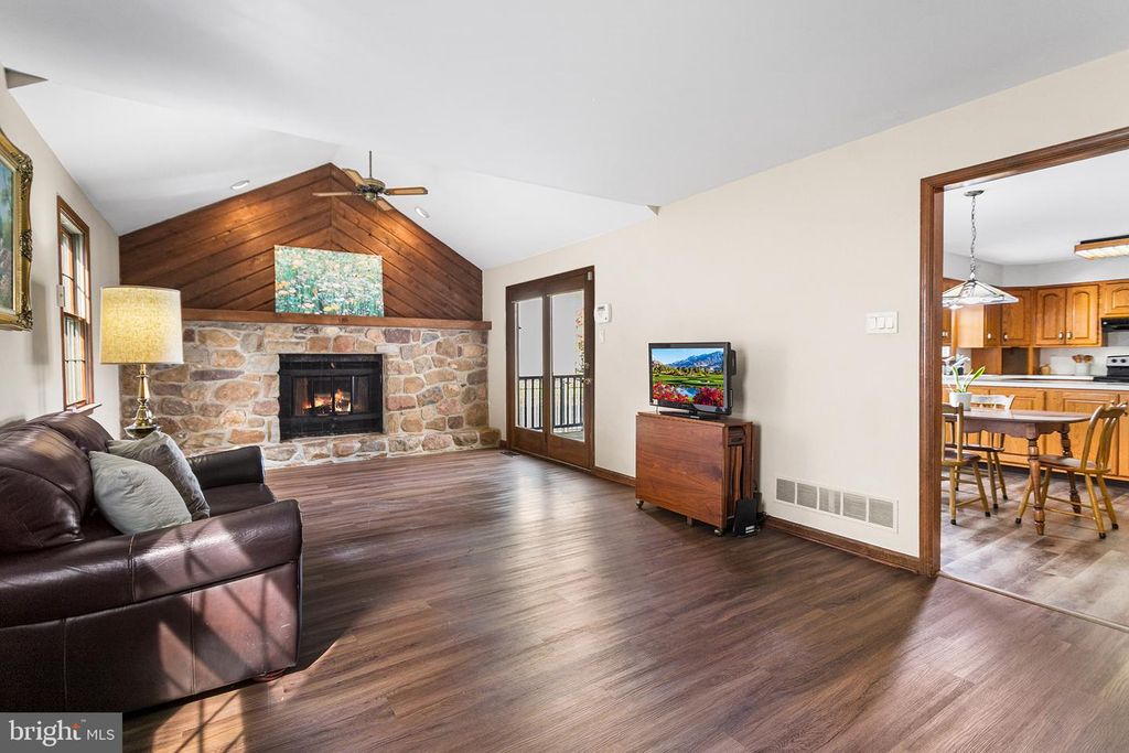 238 N STATE RD, SPRINGFIELD, PA 19064 — photo 5