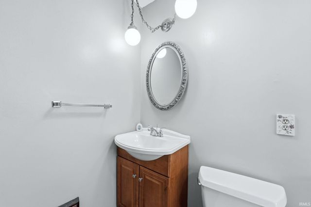 4712 Foxgrove Avenue, Fort Wayne, IN 46818