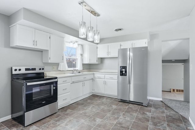 4712 Foxgrove Avenue, Fort Wayne, IN 46818