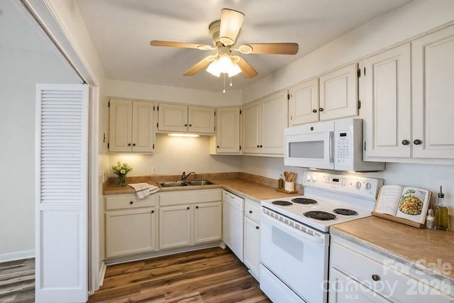 1300 Reece Road 312, Charlotte, NC 28209