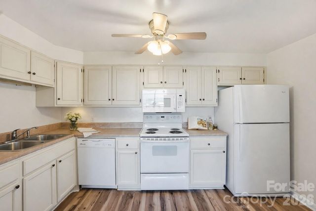 1300 Reece Road 312, Charlotte, NC 28209