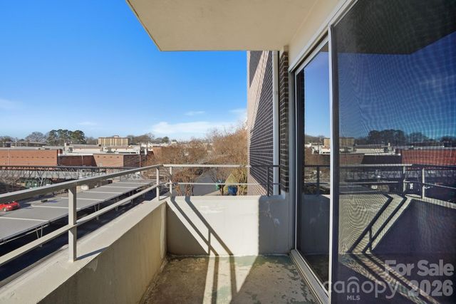 1300 Reece Road 312, Charlotte, NC 28209