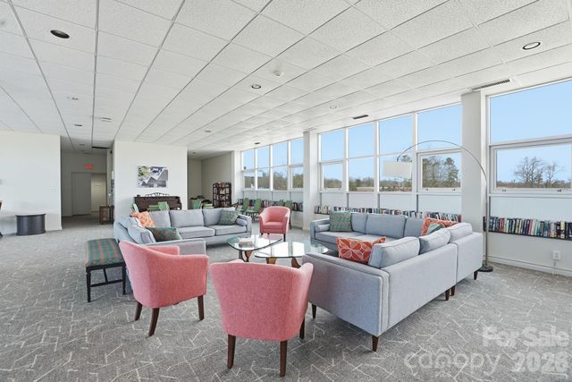 1300 Reece Road 312, Charlotte, NC 28209