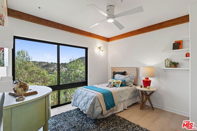 14 Stallion Road, Bell Canyon, CA 91307
