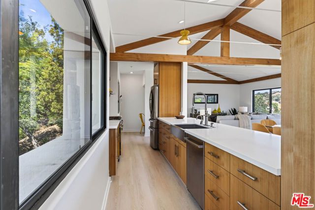 14 Stallion Road, Bell Canyon, CA 91307