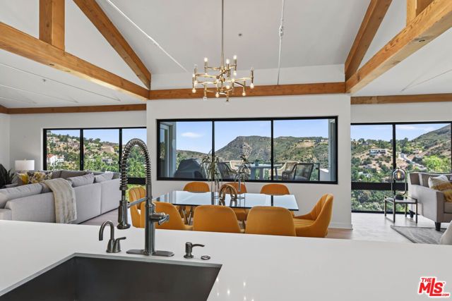 14 Stallion Road, Bell Canyon, CA 91307