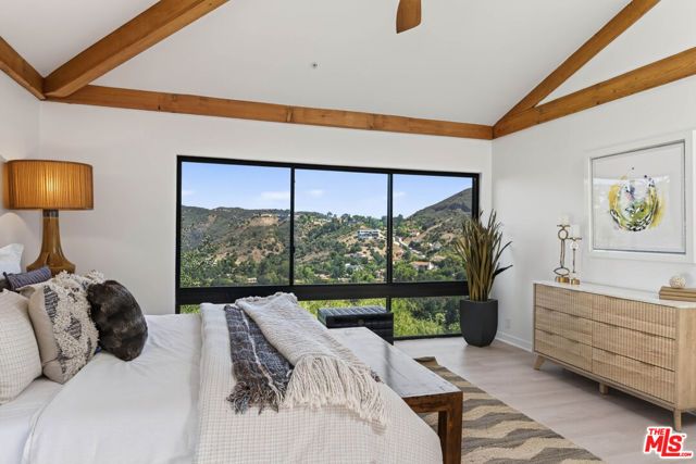 14 Stallion Road, Bell Canyon, CA 91307