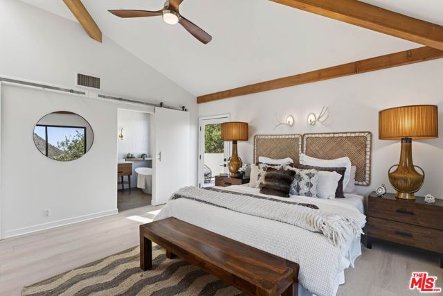 14 Stallion Road, Bell Canyon, CA 91307