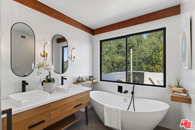 14 Stallion Road, Bell Canyon, CA 91307