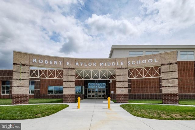 108 BUENA VISTA DR, Stephens City, VA 22655