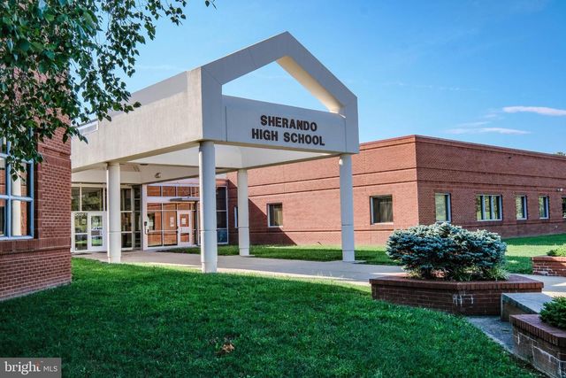 108 BUENA VISTA DR, Stephens City, VA 22655