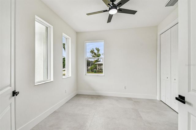 3017 W SPRUCE STREET, Tampa, FL 33607