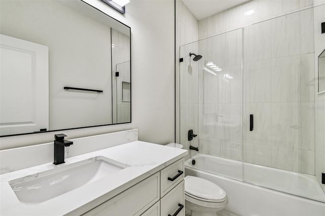 3017 W SPRUCE STREET, Tampa, FL 33607