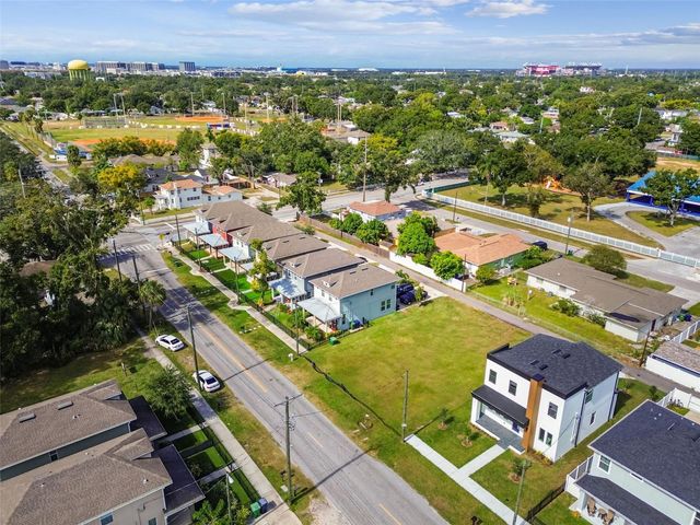 3017 W SPRUCE STREET, Tampa, FL 33607