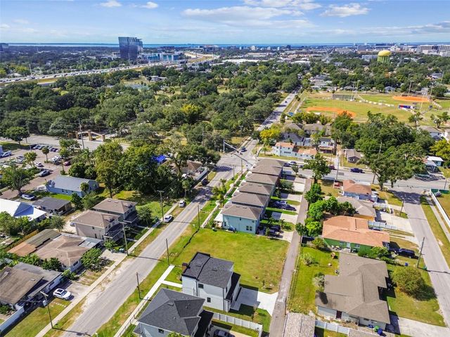 3017 W SPRUCE STREET, Tampa, FL 33607