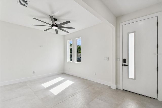 3017 W SPRUCE STREET, Tampa, FL 33607