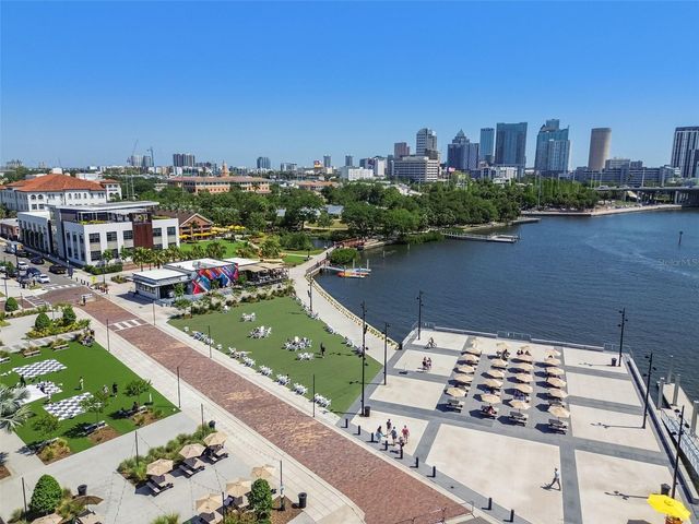 3017 W SPRUCE STREET, Tampa, FL 33607