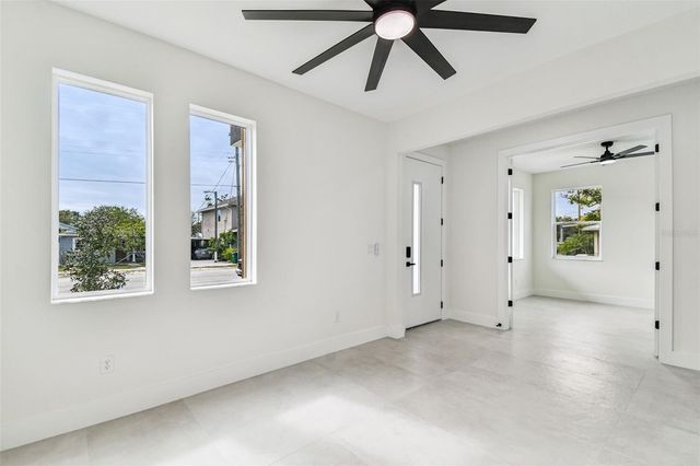 3017 W SPRUCE STREET, Tampa, FL 33607