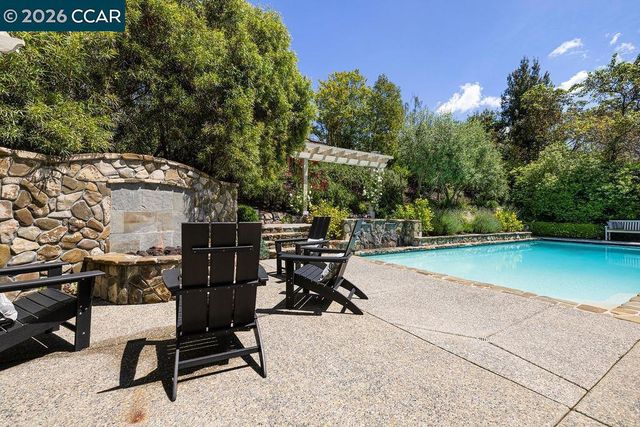 5057 Athens Dr, San Ramon, CA 94582