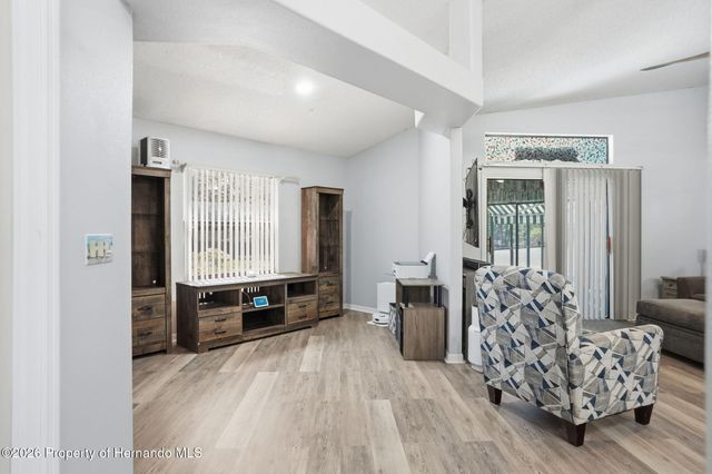 10494 Desert Sparrow Avenue, Brooksville, FL 34613