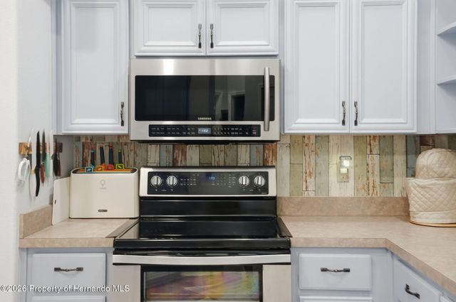 10494 Desert Sparrow Avenue, Brooksville, FL 34613