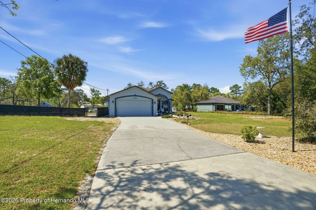 10494 Desert Sparrow Avenue, Brooksville, FL 34613
