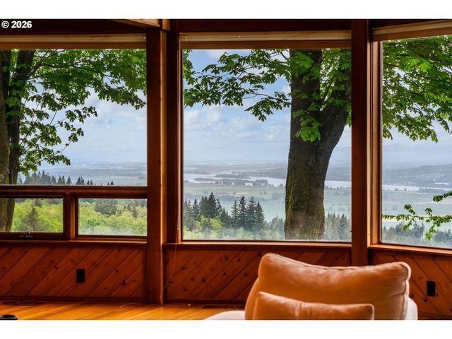 813 Varsity Rd, Kalama, WA 98625