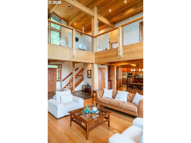 813 Varsity Rd, Kalama, WA 98625